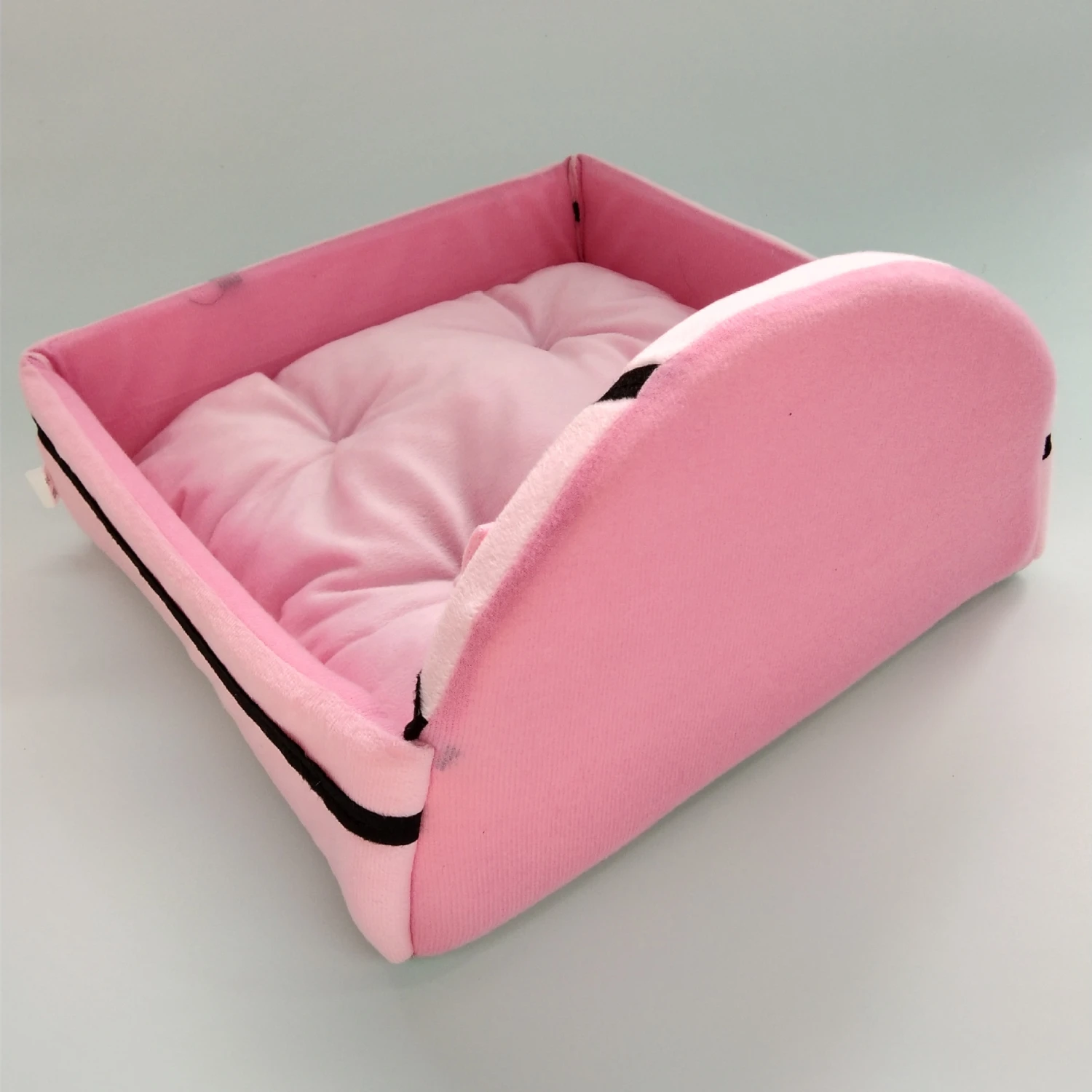 Small and medium-sized dog pet nest