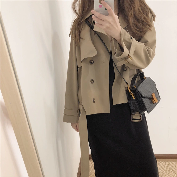 Women's short trench coat