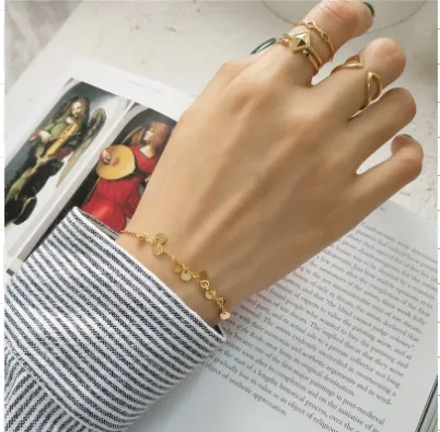 Gold round bracelet