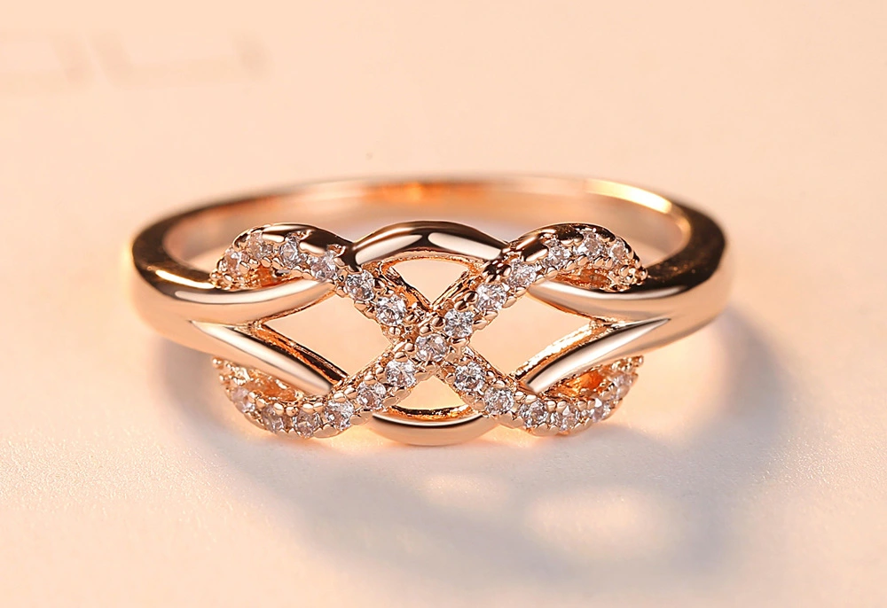 Number 8 twisted micro inlaid zircon ring