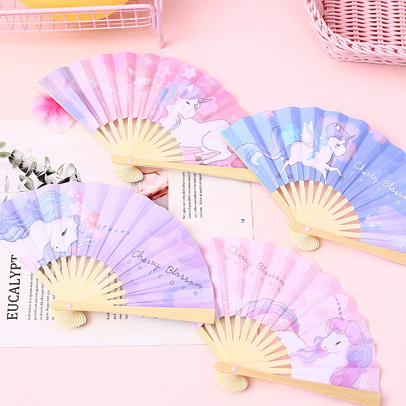 Folding mini fan