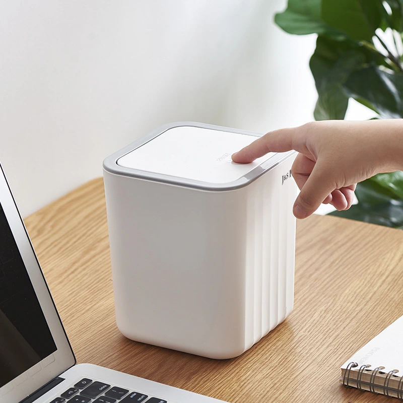 Desktop mini push trash can