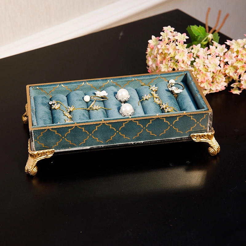 Retro Personality Peacock Blue Bronzing Jewelry Display Stand