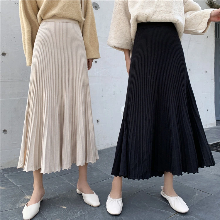 High waist pleated knit midi skirt
