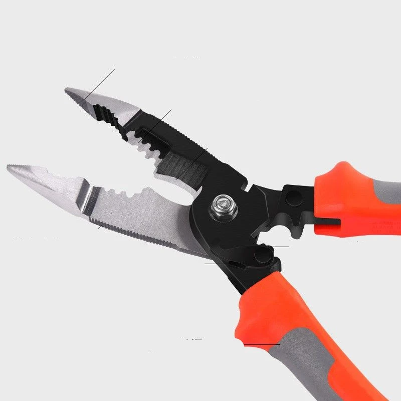 Multifunctional cable cutting tool