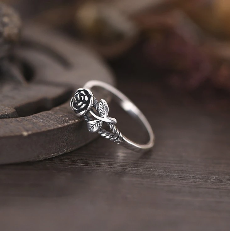 Simple rose ring