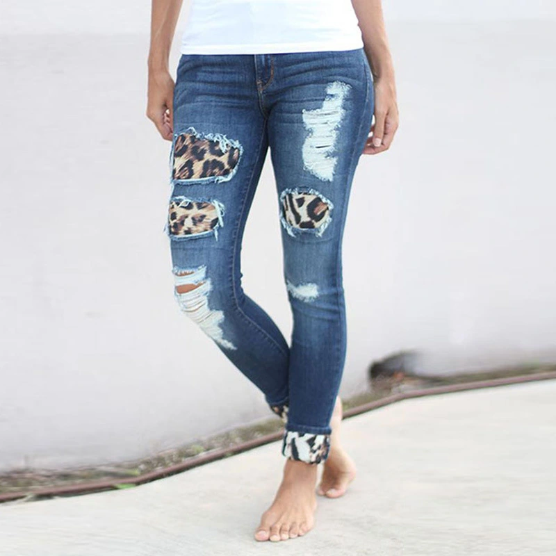 Ladies Cropped Jeans With Hand-Worn Stickers