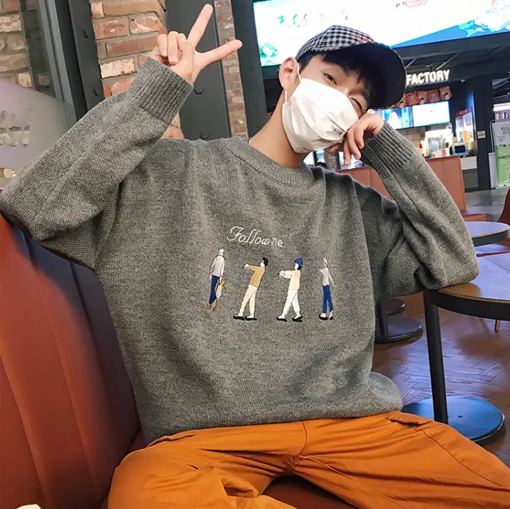 Autumn new couple Hong Kong style embroidery sweater men's round neck pullover sweater loose casual sweater autumn