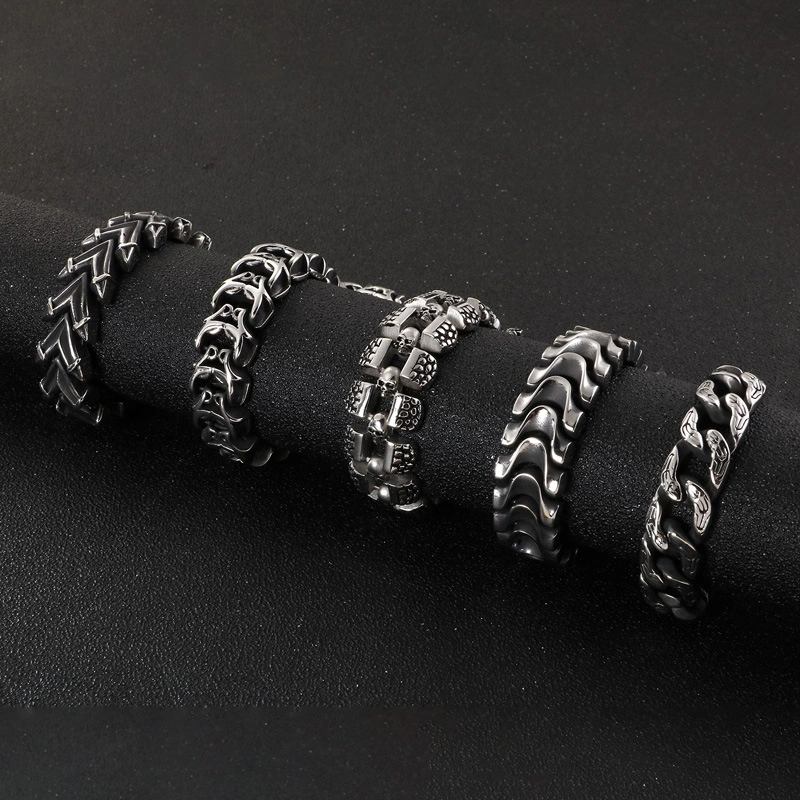 Personalized Punk Skull Titanium Steel Men's Bracelet