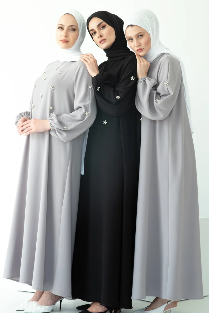 Middle Eastern dress
