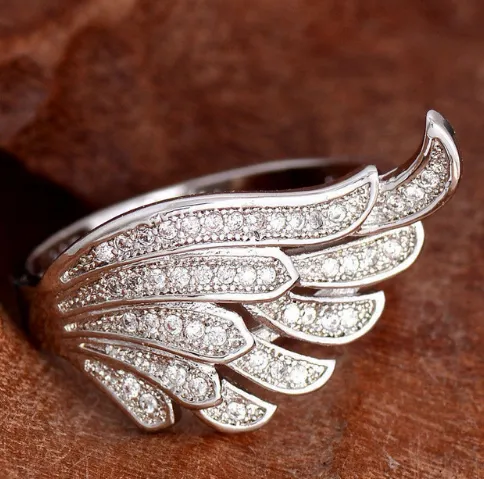 Full Diamond Inlaid Zircon Wing Shape Ring