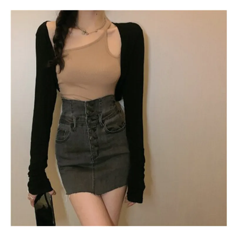 Three-piece short sleeveless jacket and denim skirt