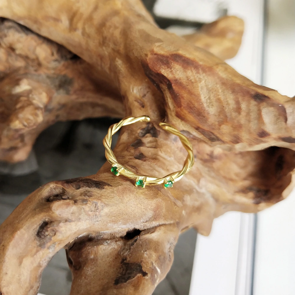 Adjustable wild woven ring