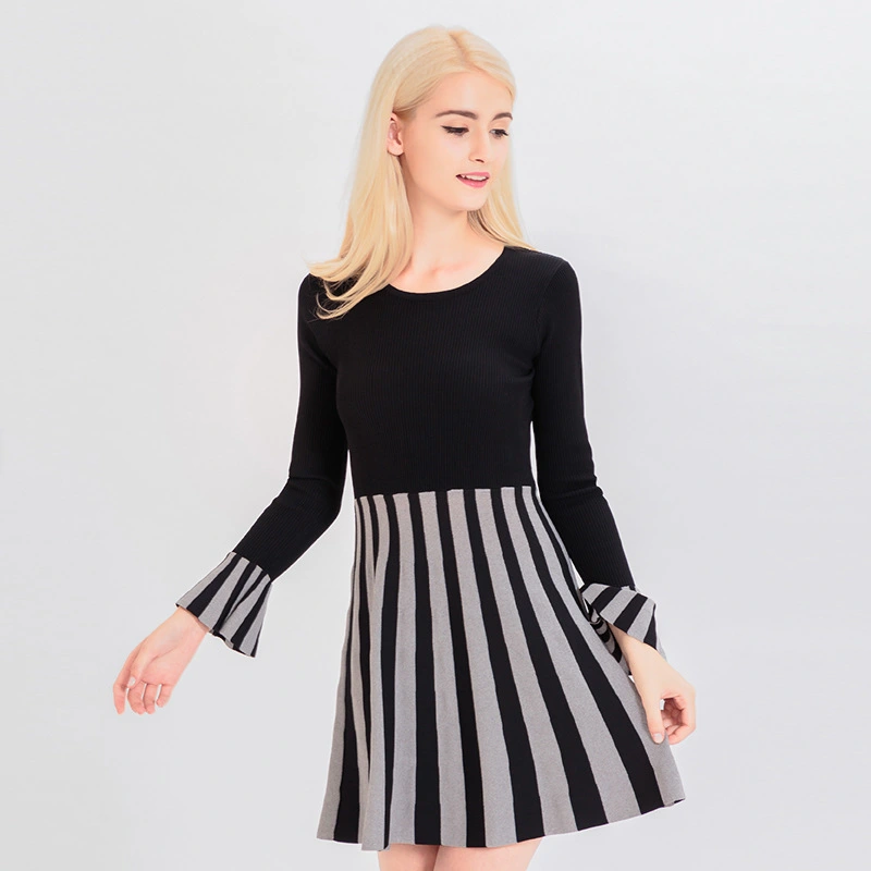 knit slim trumpet sleeve dress