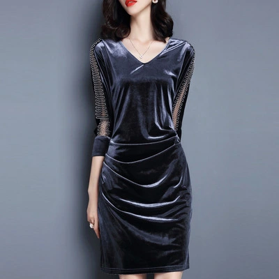 Vintage velvet stitching in a long V-neck waist pocket hip dress
