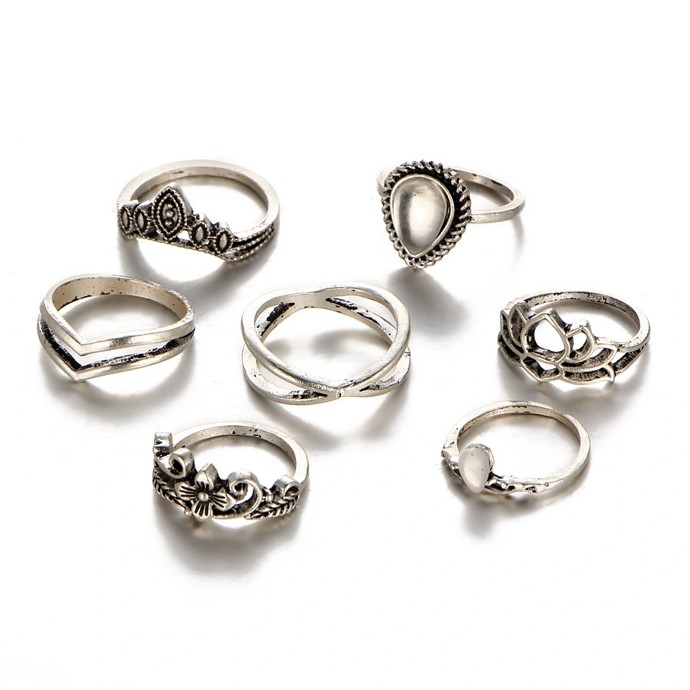 Vintage diamond-studded ring