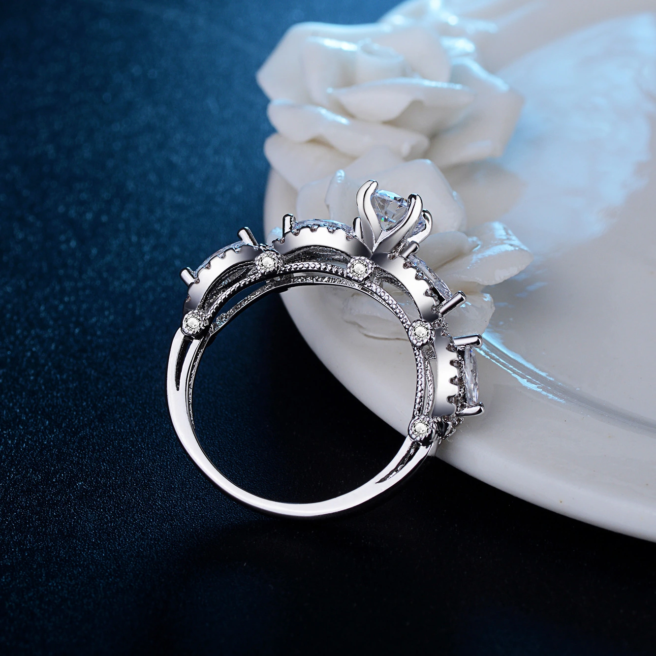 Horse eye drill zircon flower ring simple fashion ring female