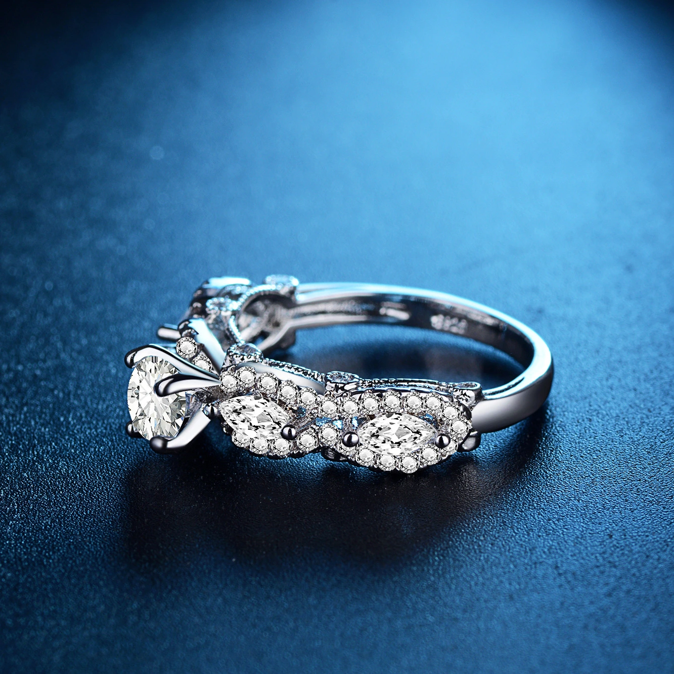 Horse eye drill zircon flower ring simple fashion ring female