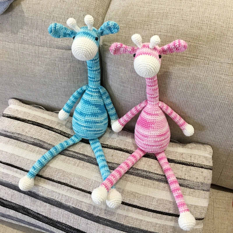 Knitting giraffe