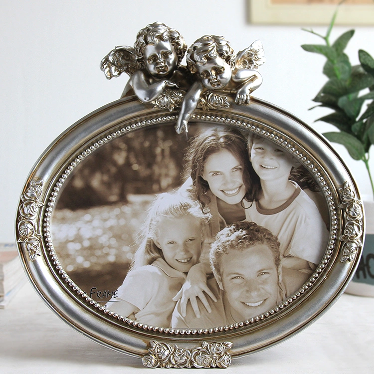 Retro silver white oval resin photo frame