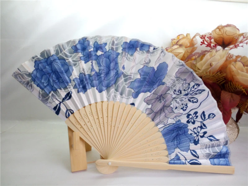 21CM Japanese style bamboo flower silk fan