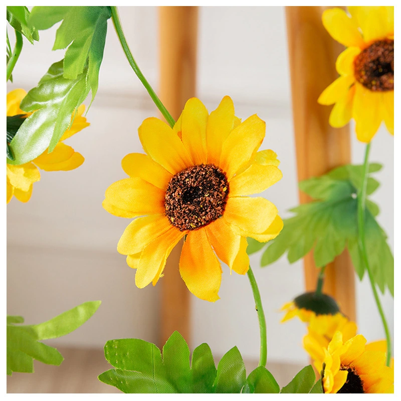 Fake Silk Sunflower Decoration with Green Leaves