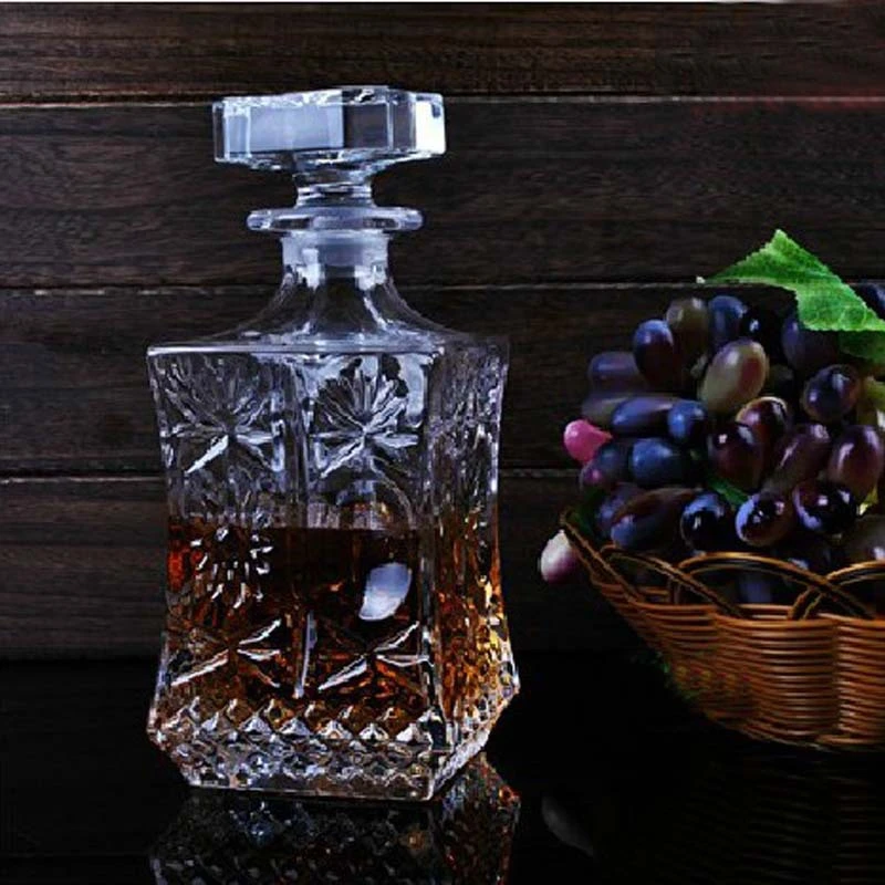 Wine bottle sparkling wine bottle decanting wine bottle