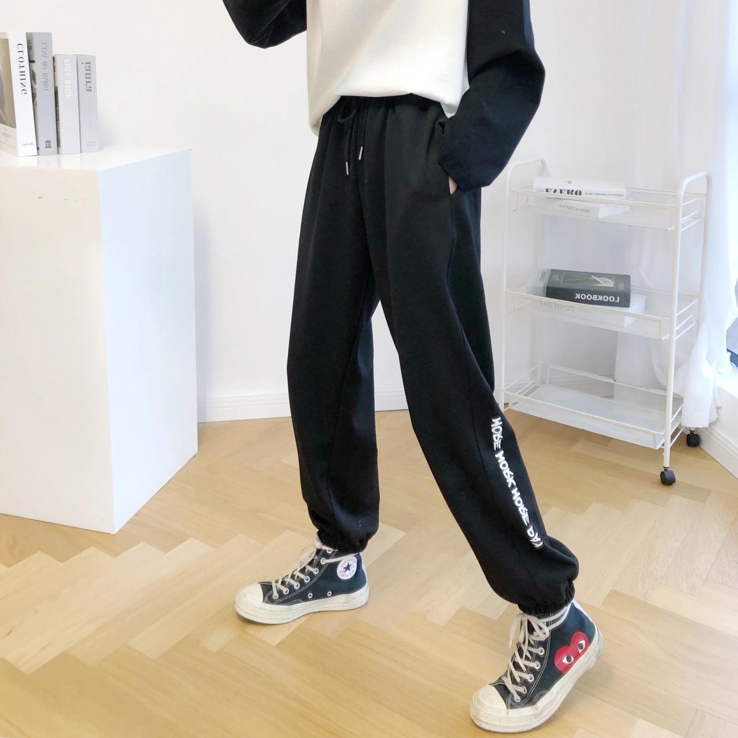 Loose Drawstring Elastic Waist Sports Casual Pants