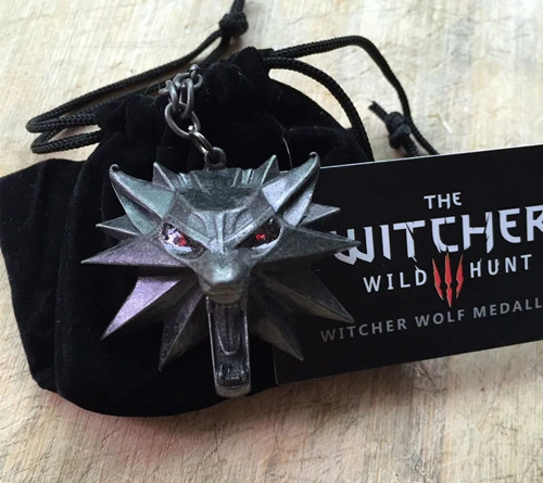 The 3 Wizard Original Pendant Necklace With Wholesale Wolf Card