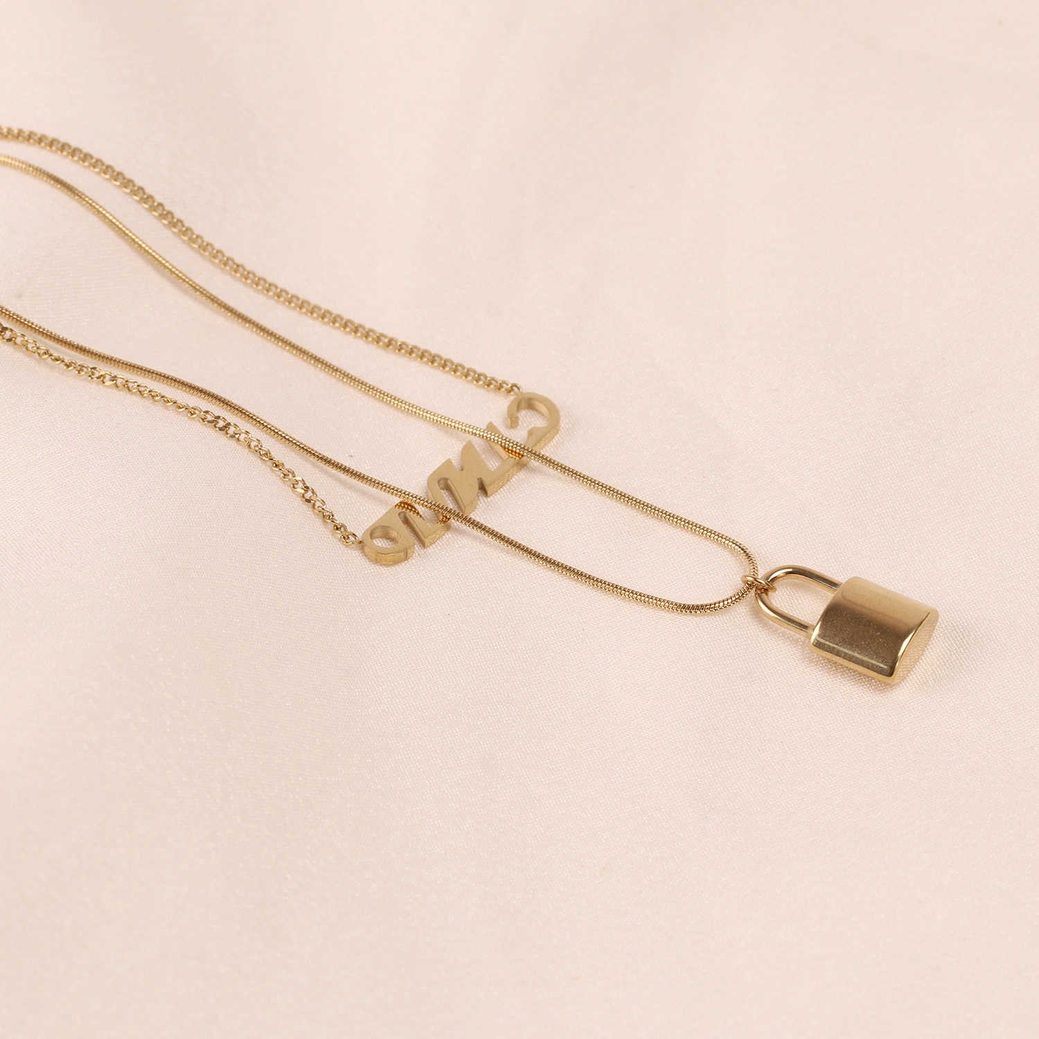Net celebrity niche plated 14K clavicle chain