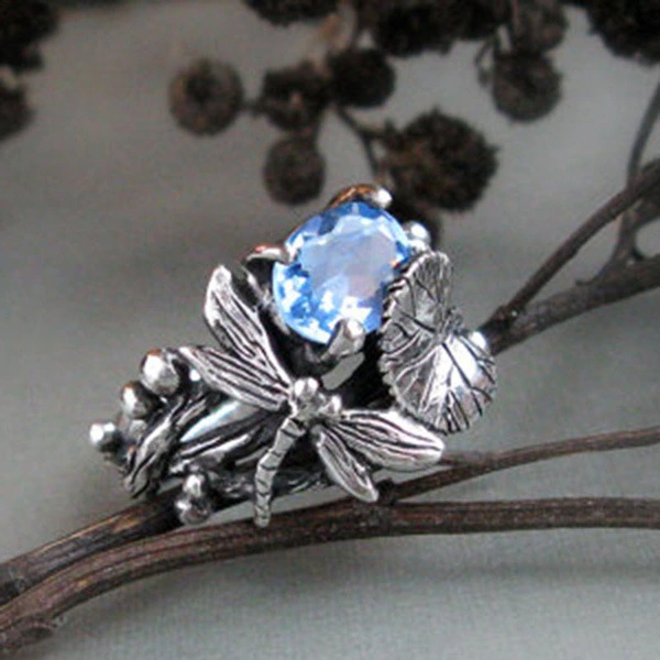 Hot, creative, dragonfly, lotus ring, female, European and American retro Thai silver inlaid topaz rings.