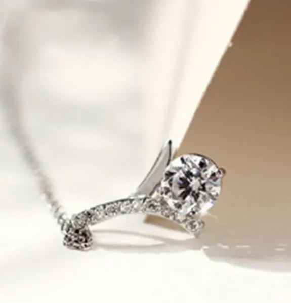 Women's necklace pendant