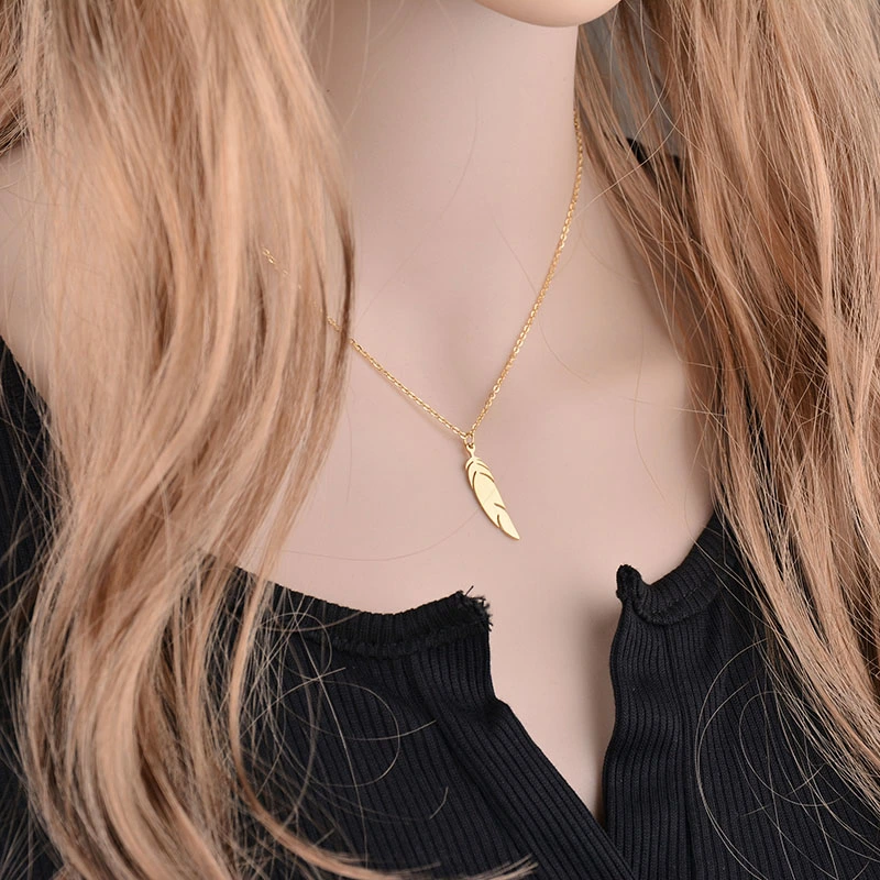 18K Feather Ladies Fine Clavicle Chain