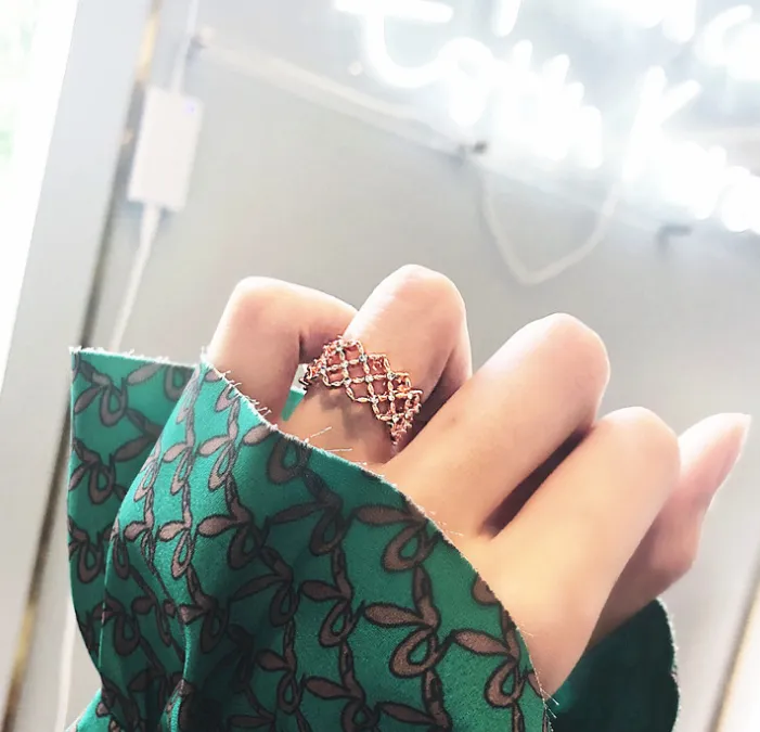 Ring female Japanese and Korean tide tail ring personality student joint ring atmosphere grid diamond network red index finger ring