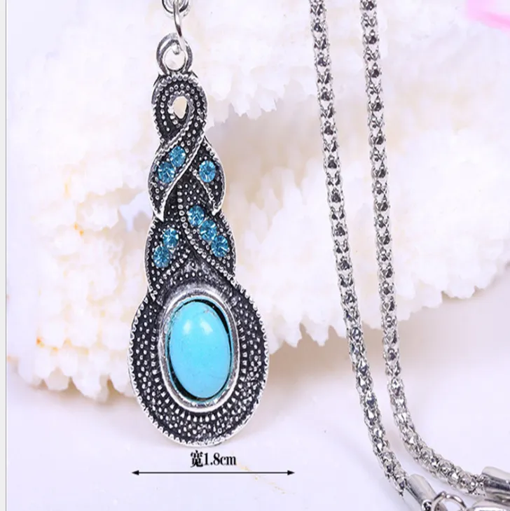 Blue rhinestone turquoise pendant necklace