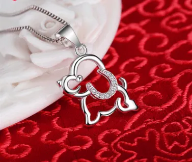 New Dogs Necklace Women Accessories Zodiac Year Of The Rat Auspicious Transport Pendant Clavicle Chain New Year Gifts
