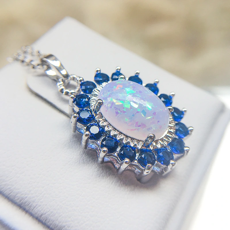 Six-claw Opal Necklace Women's Opal Pendant Clavicle Chain