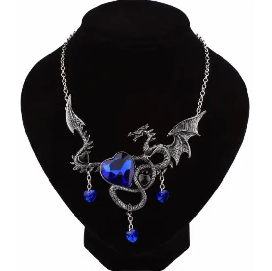 Personalized Fashion Heart-shaped Sapphire Flying Dragon Animal Raw Lantern Necklace