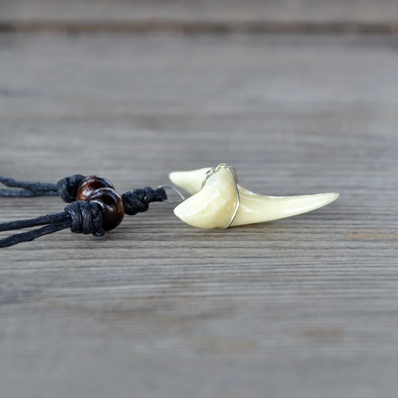 Men's Necklace Imitation Shark Tooth Pendant