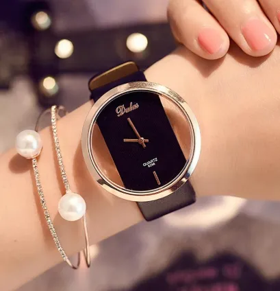 Ladies hollow watch