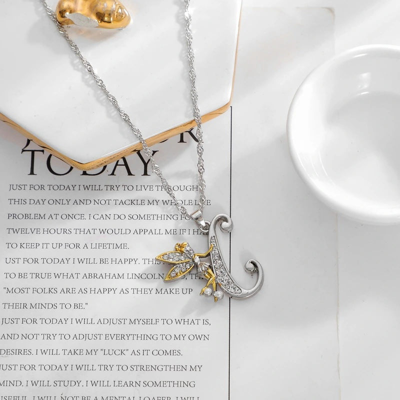 Fashion Diamond Flower Fairy Necklace With 26 English Letters