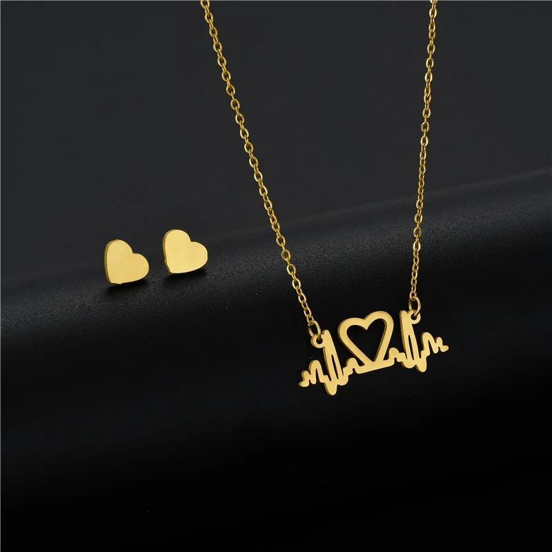 Heart-shaped clavicle chain set