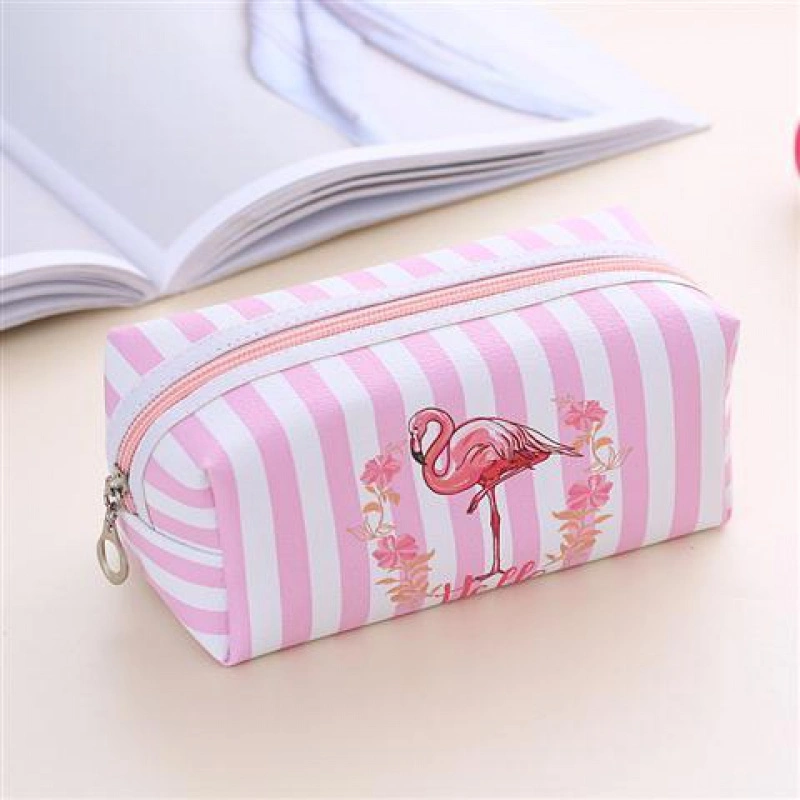 Travel cosmetic bag