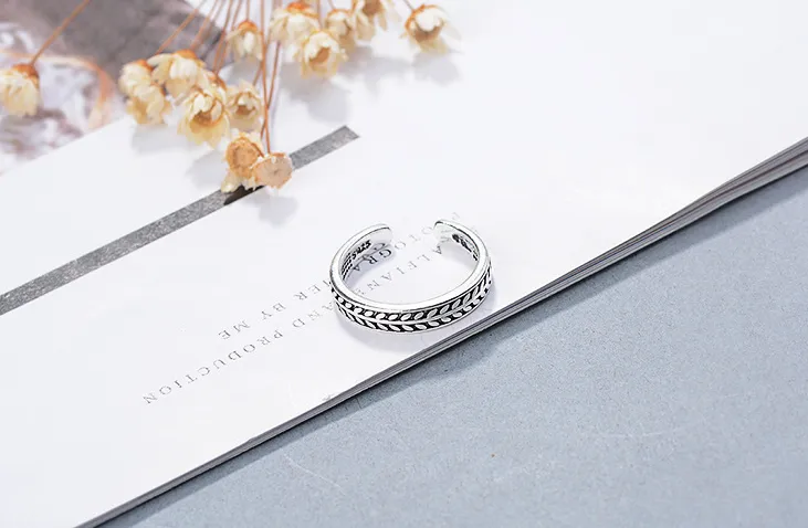 Olive leaf ring