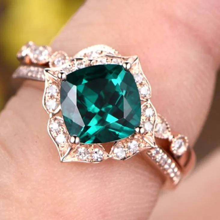New mother green zircon set ring with sapphire rose gold ring ring