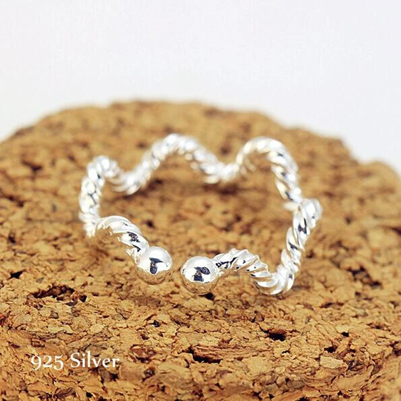 Wave twist ring