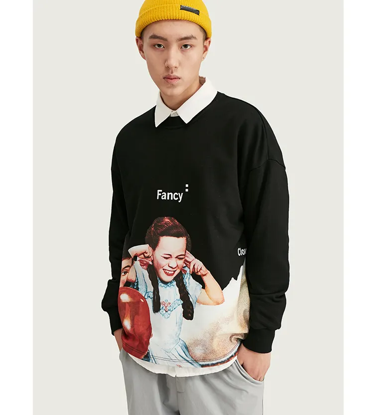 Childlike cartoon men's round neck sweater