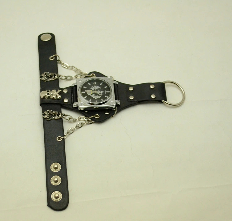 Skull rivet belt watch