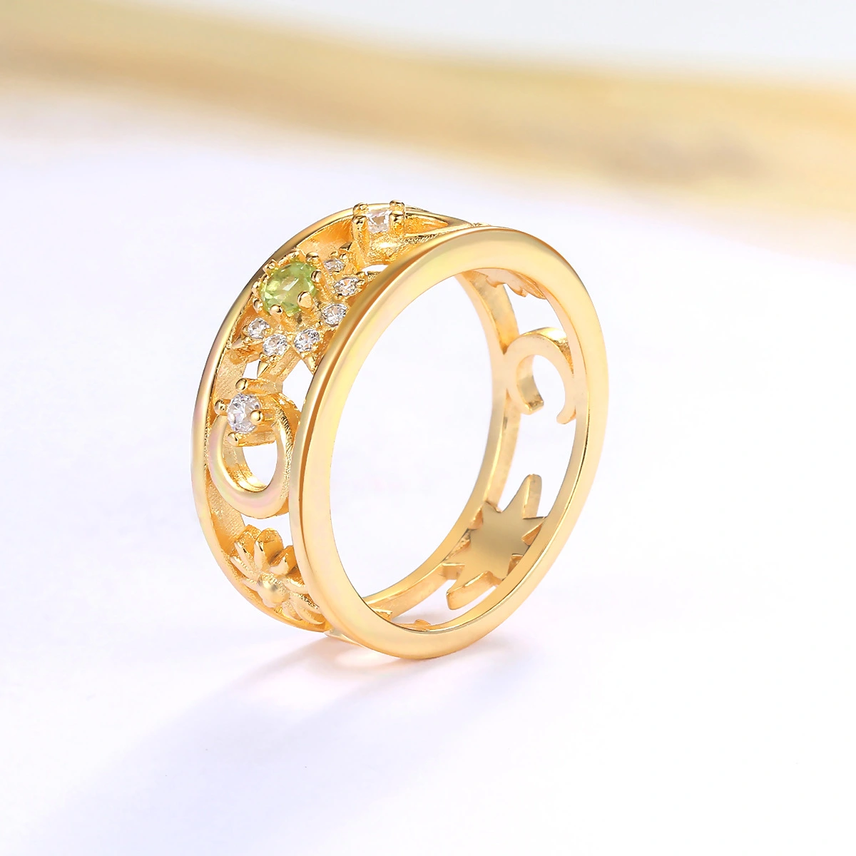 Women's Ring with Peridot