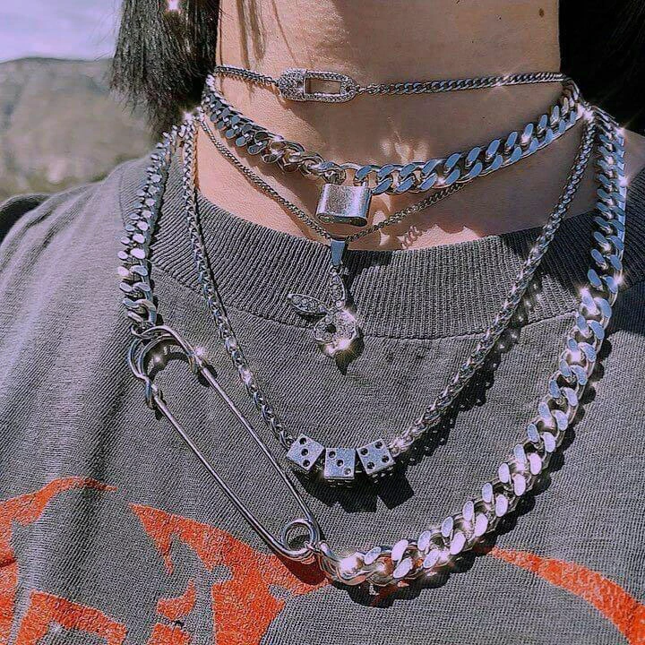 Dice Pin With Diamond Pendant Punk Exaggerated Twist Necklace